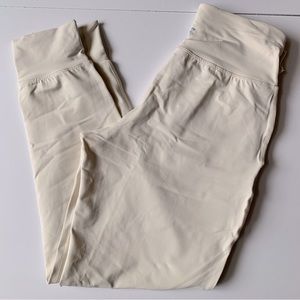 NWT Under Armour Joggers size small